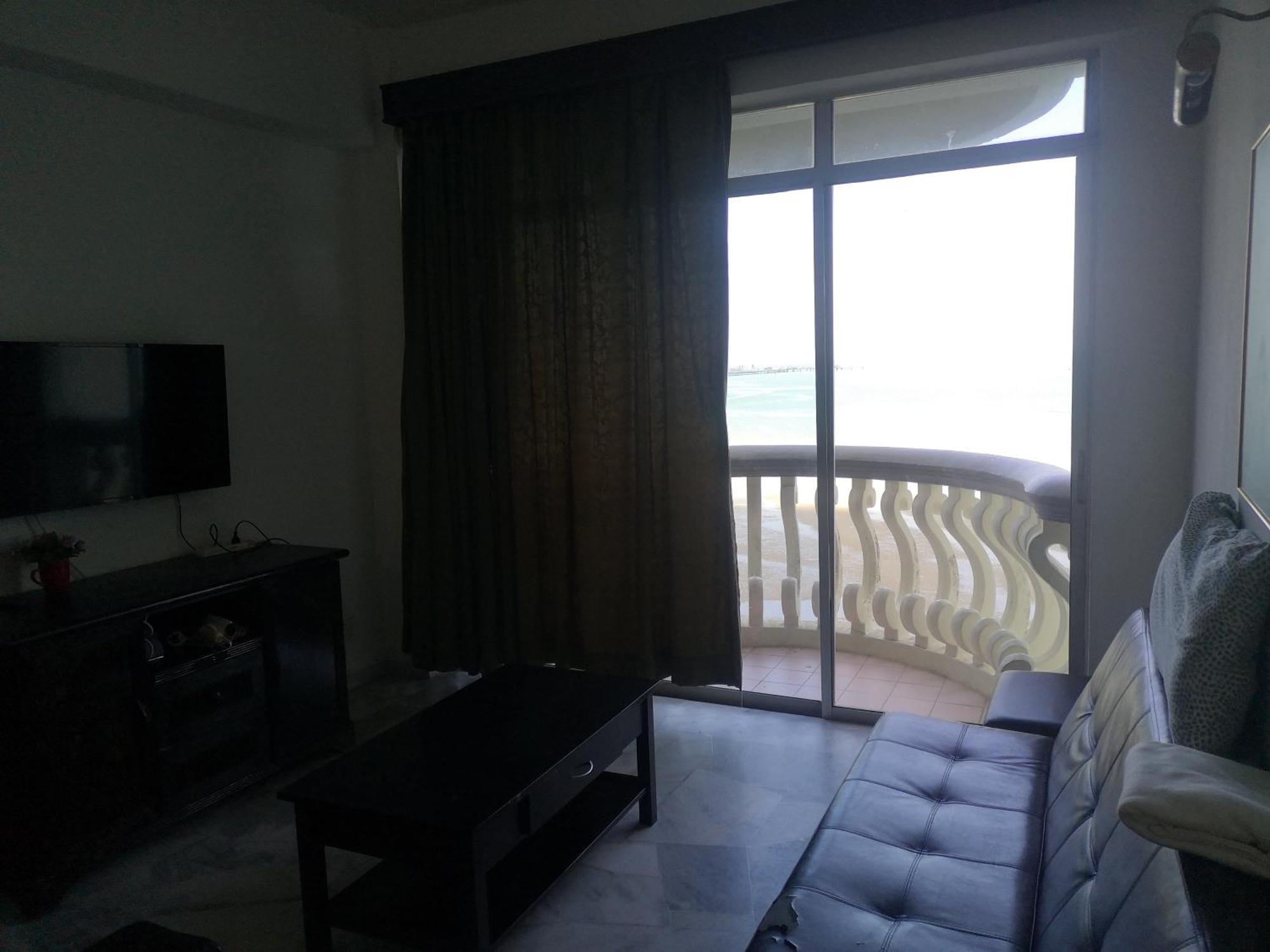 Block B And A Glory Beach Resort Port Dickson Buitenkant foto